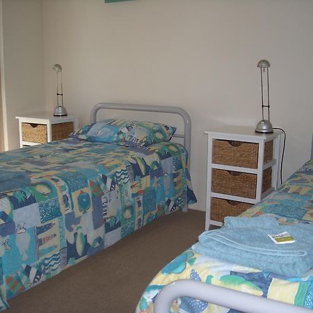 Beaches Apartments Merimbula Room photo