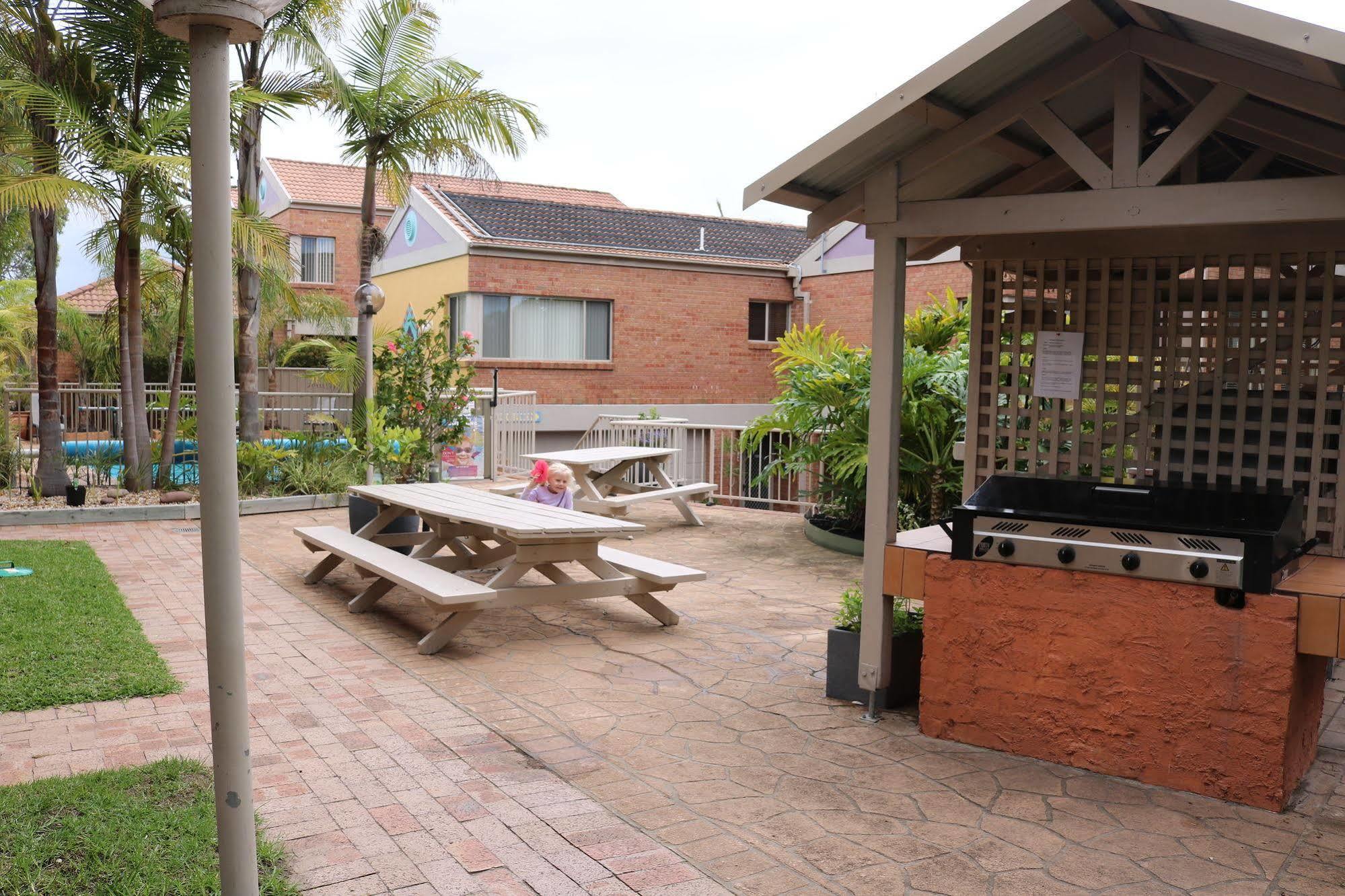 Beaches Apartments Merimbula Exterior photo